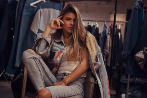 Jak wyglądać stylowo nie rezygnując z wygody? Modowa równowaga na co dzień